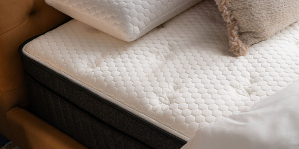 Brooklyn-Bedding-Titan-Plus-Luxe-03